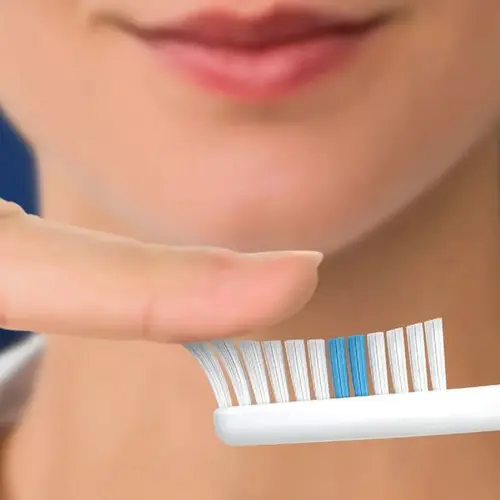 ESC DENTAL ORAL-B CLASSIC MACIA